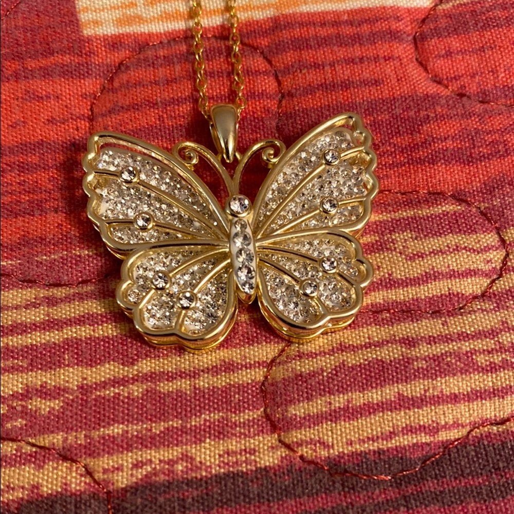 Gold Butterfly Pendant Necklace
